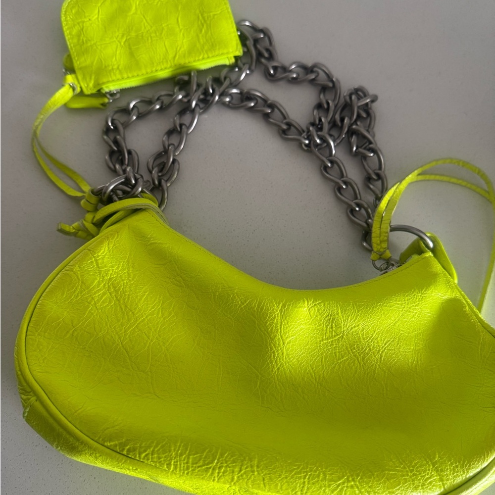 Balenciaga Yellow Shoulder Bag with Silver Chain - Picture 3 of 5